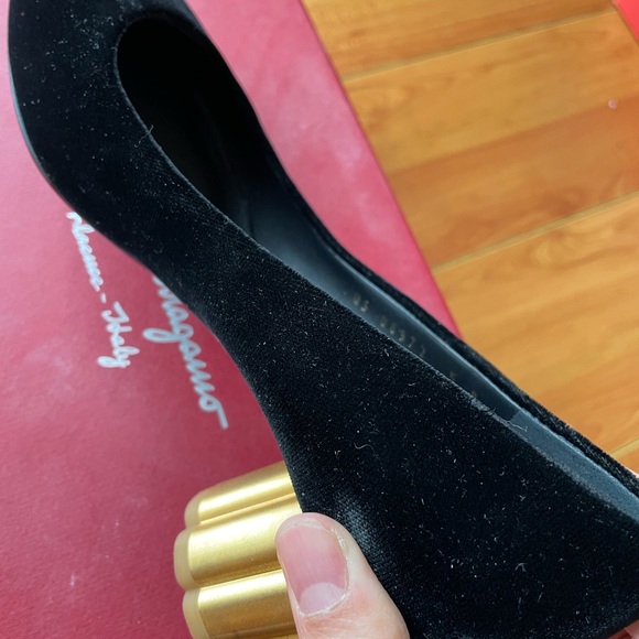Ferragamo pumps - Picture 4 of 6